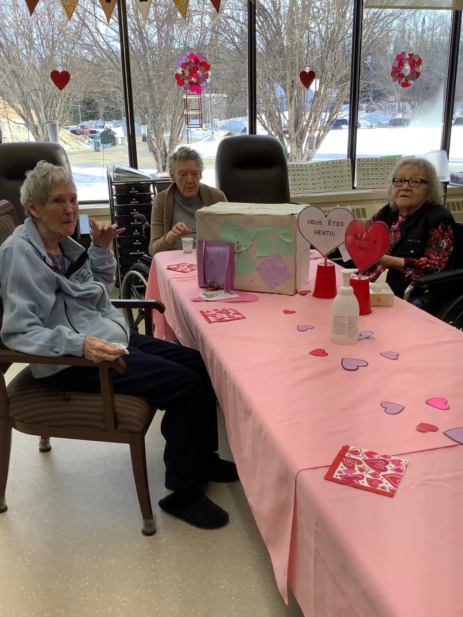 Residents receiving Valentine Day cards