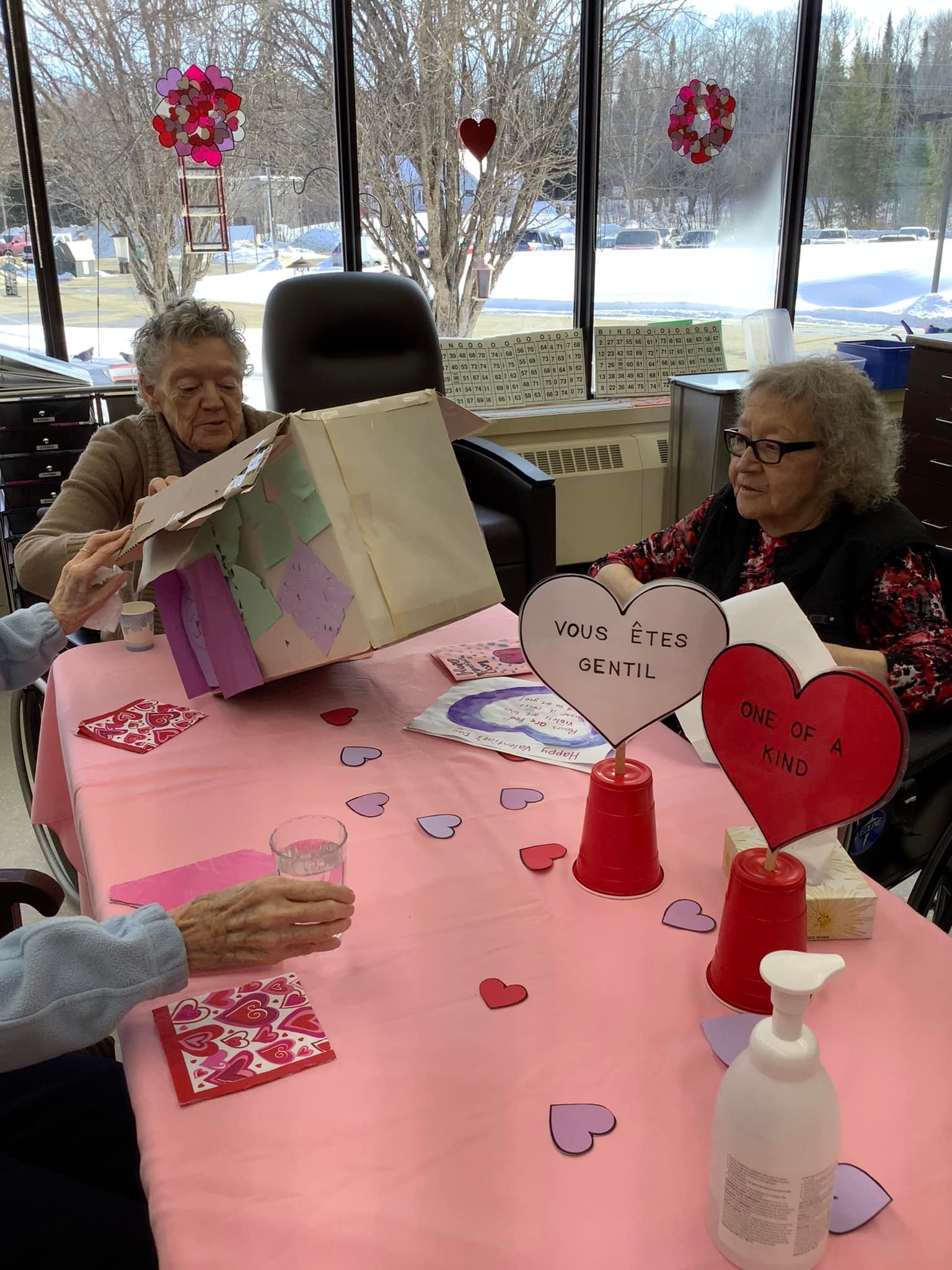 Residents receiving Valentine Day cards