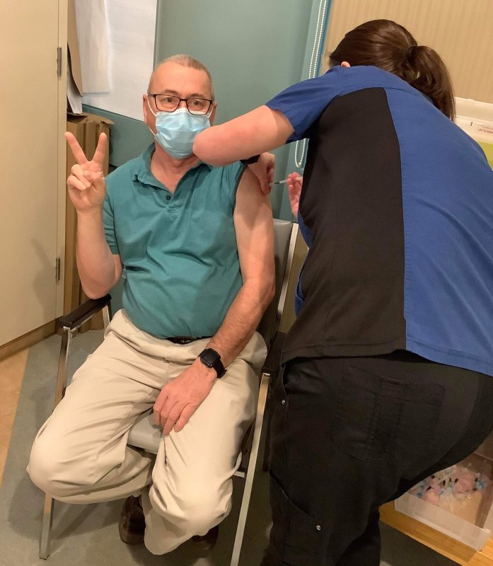 Healthcare workers getting vaccine